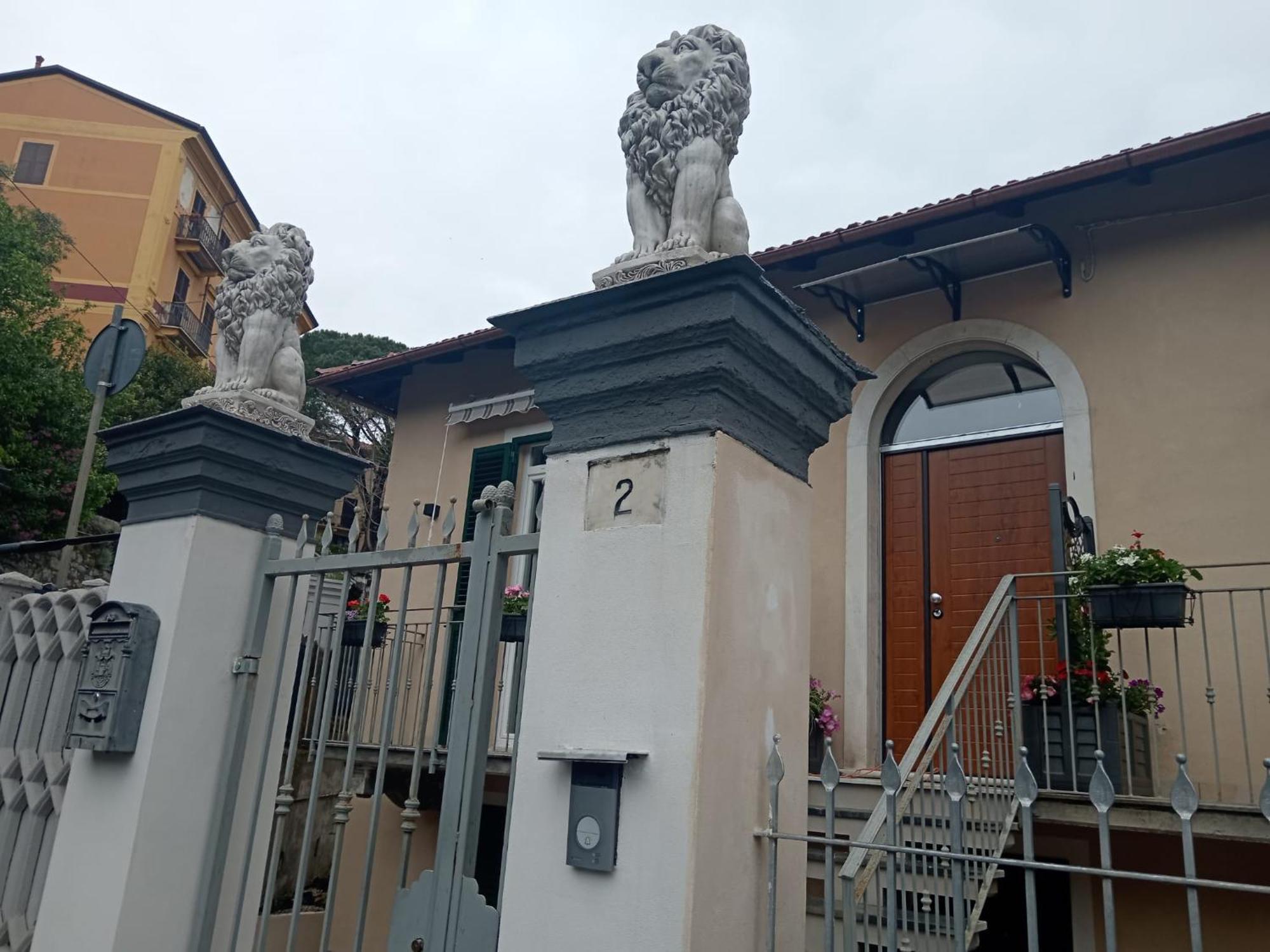 La Maison Du Lion La Spezia Extérieur photo